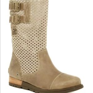 Sorel Major Pull-On Perforated Boots